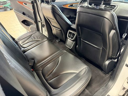 Used 2016 Lincoln MKX Reserve w/ Technology Package AWD/4WD image 31