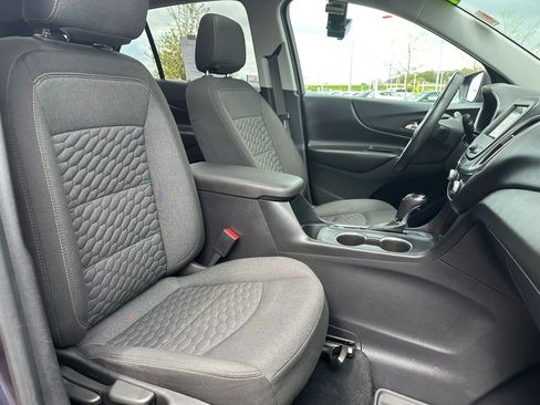 Used 2019 Chevrolet Equinox LT FWD image 11