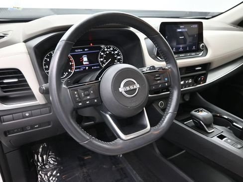 Used 2023 Nissan Rogue SV w/ SV Premium B Package FWD image 22