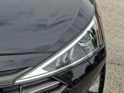 Used 2020 Hyundai Elantra SEL FWD image 13
