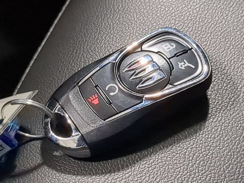 Used 2024 Buick Envista Sport Touring w/ Convenience I Package FWD image 39