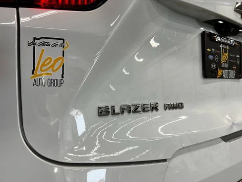 Used 2019 Chevrolet Blazer Premier w/ Sun and Wheels Package AWD/4WD image 7