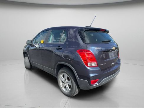 Used 2019 Chevrolet Trax LS AWD/4WD image 11
