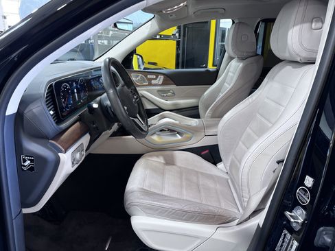 Used 2020 Mercedes-Benz GLS 450 4MATIC image 14