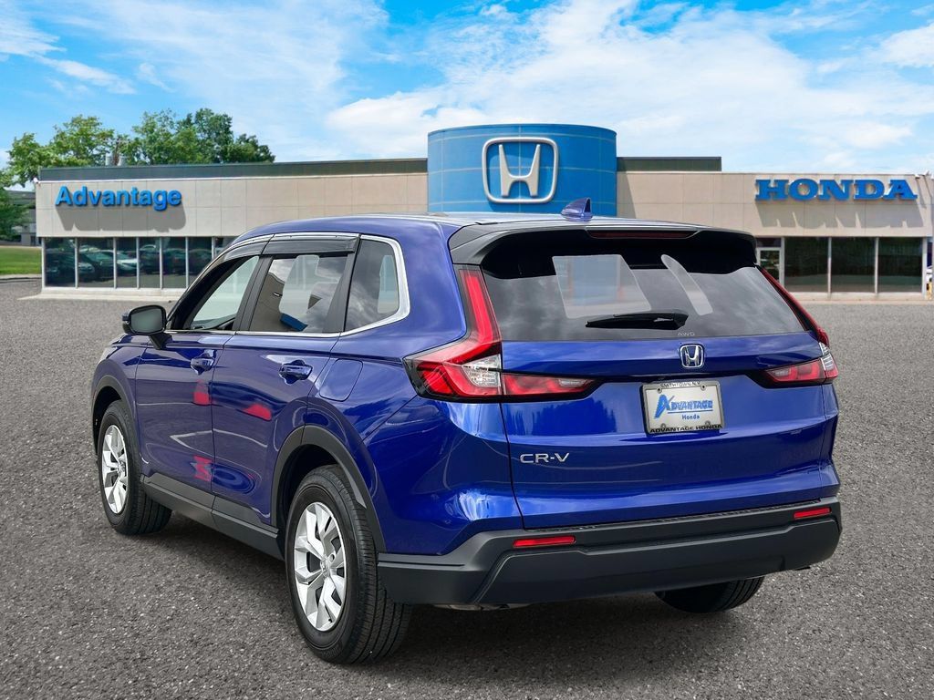 Used 2025 Honda CR-V LX image 5