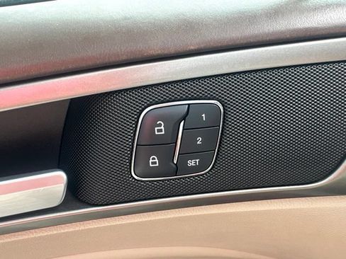 Used 2017 Ford Fusion Platinum AWD/4WD image 19