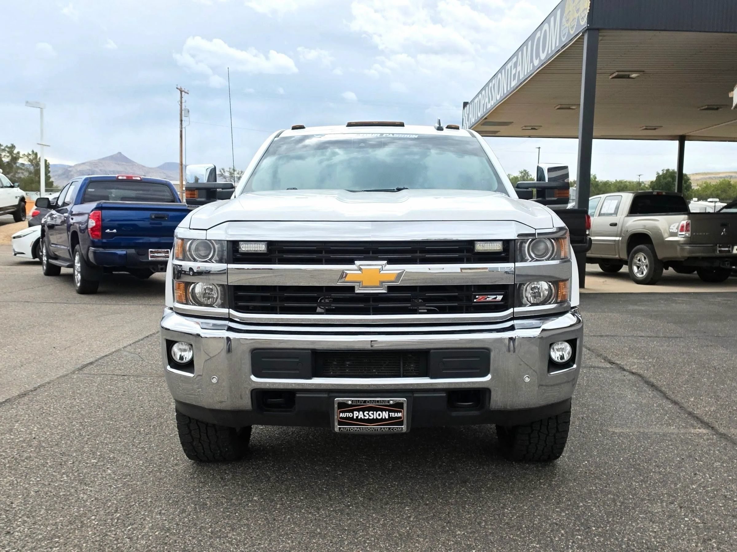 Used 2015 Chevrolet Silverado 2500 LTZ w/ Duramax Plus Package AWD/4WD image 8