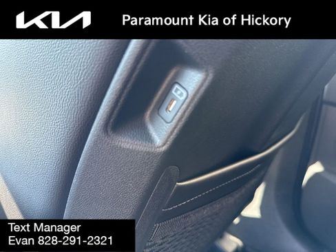 Used 2025 Kia Sorento SX Prestige image 19