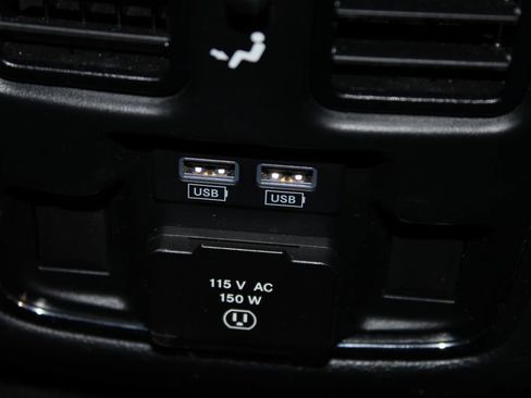 Used 2021 Jeep Grand Cherokee Limited image 31