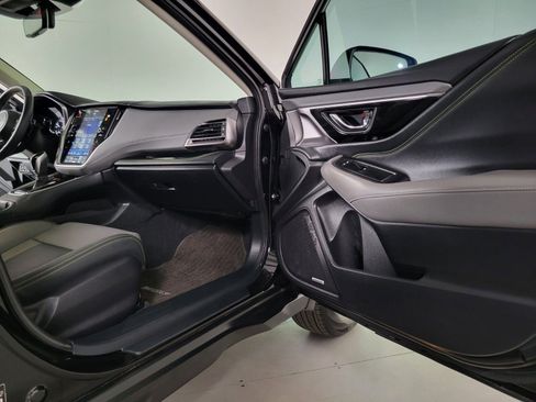 Certified 2025 Subaru Outback Onyx Edition image 25