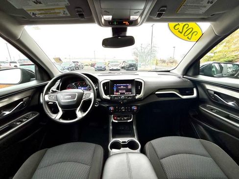 Used 2023 GMC Terrain SLE w/ Driver Convenience Package image 22