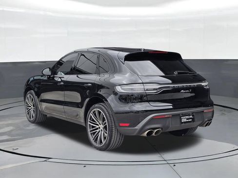 Certified 2023 Porsche Macan S AWD/4WD image 3