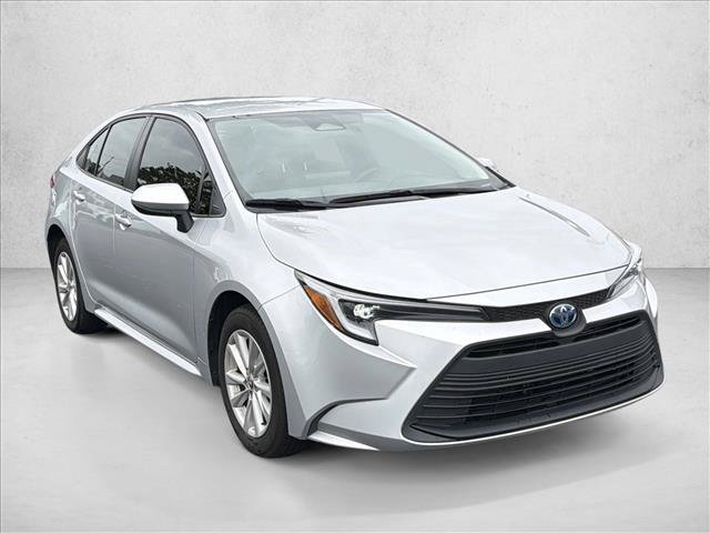 Certified 2025 Toyota Corolla LE w/ LE Premium Package FWD image 3