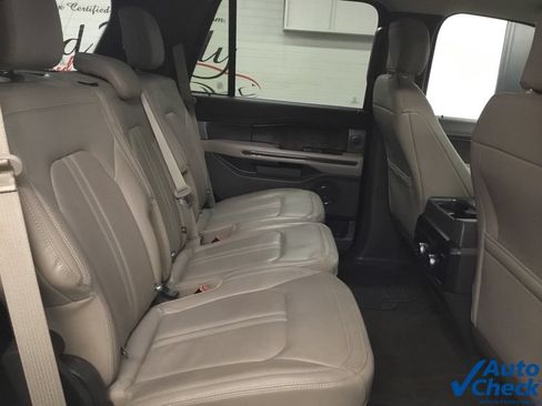Used 2019 Ford Expedition Limited w/ Equipment Group 301A AWD/4WD image 32