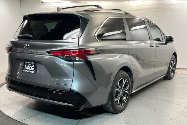 Used 2026 Toyota Sienna Platinum AWD/4WD image 5