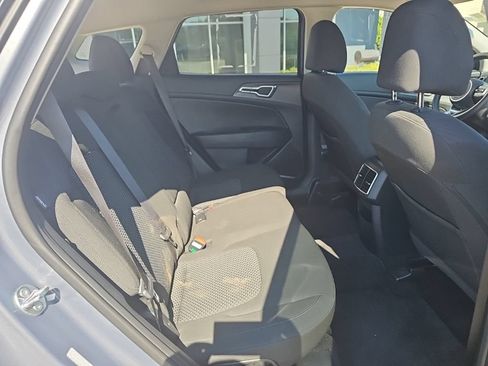 Used 2025 Kia Sportage LX FWD image 18