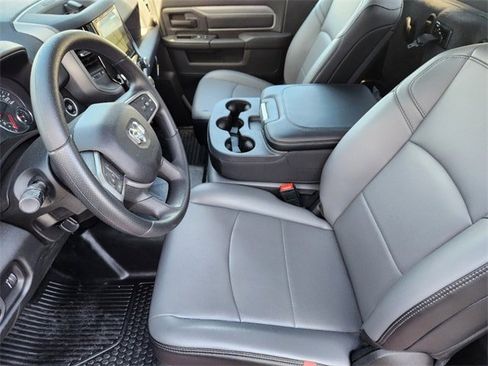 New 2024 RAM 2500 Tradesman w/ Convenience Group image 10