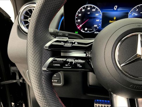Certified 2024 Mercedes-Benz GLB 250 image 11