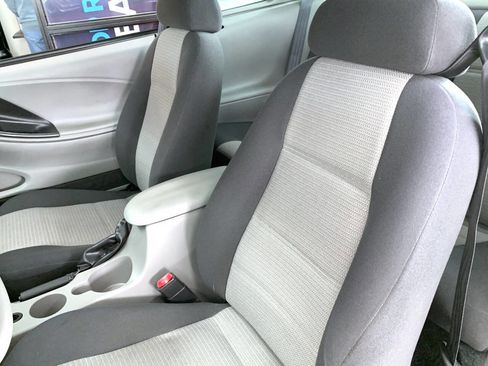 Used 2004 Ford Mustang Coupe RWD image 8