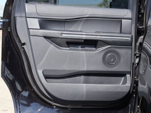 Used 2024 Ford Expedition Max XLT RWD image 37