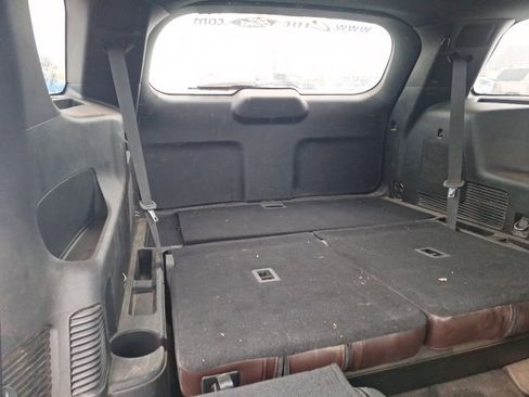 Used 2022 Ford Explorer Platinum w/ Equipment Group 601A image 12