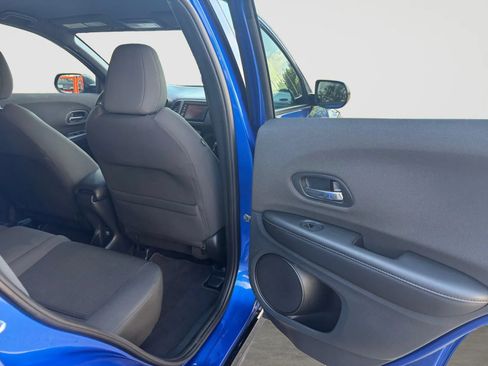 Used 2021 Honda HR-V Sport image 17