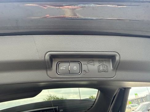 Used 2025 Ford Explorer ST-Line AWD/4WD image 29