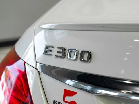 Used 2018 Mercedes-Benz E 300 w/ Premium 1 Package image 70