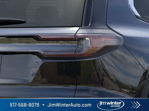 New 2026 GMC Acadia Elevation image 12