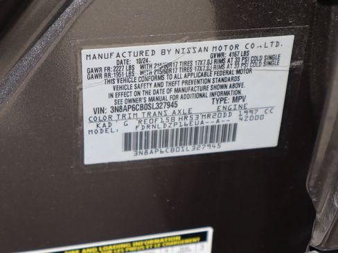 Used 2025 Nissan Kicks SV w/ Charging Package AWD/4WD image 28