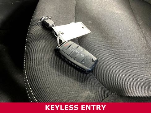 Used 2018 Kia Soul + FWD image 33