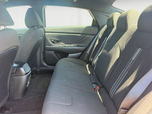 Used 2025 Hyundai Elantra Sport FWD image 14