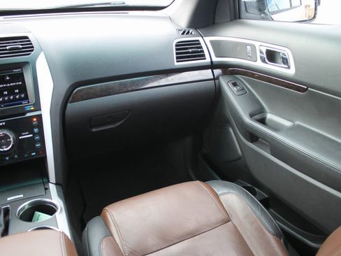 Used 2014 Ford Explorer Limited w/ Equipment Group 302A image 10