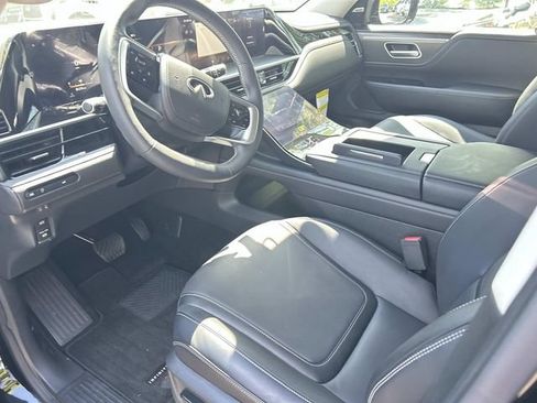 Certified 2026 INFINITI QX80 Pure RWD image 15