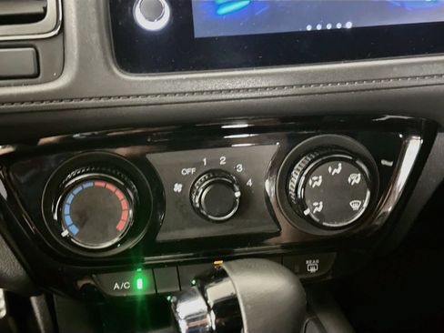 Used 2019 Honda HR-V Sport image 22