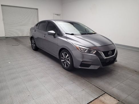 Used 2020 Nissan Versa SV image 13