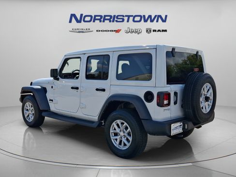 Certified 2023 Jeep Wrangler Unlimited Sport w/ Sun And Sound Package AWD/4WD image 4