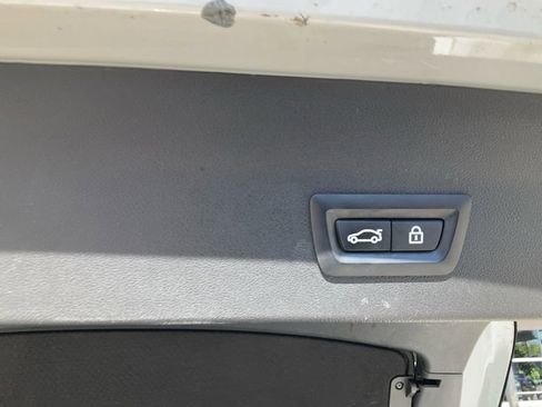 Used 2023 BMW X4 xDrive30i image 33