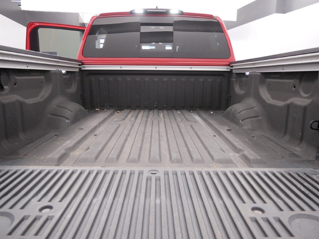 Used 2023 Nissan Titan PRO-4X w/ Pro-4x Convenience Package AWD/4WD image 12
