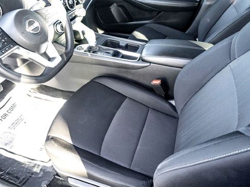 Used 2024 Nissan Sentra SV image 14