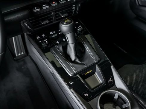 Certified 2026 Porsche 911 GT3 RWD image 21