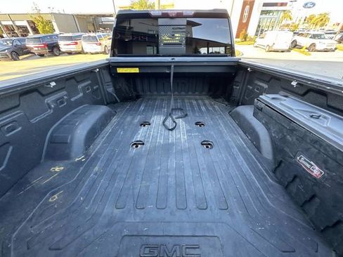 Used 2021 GMC Sierra 2500 AT4 w/ AT4 Premium Plus Package image 10