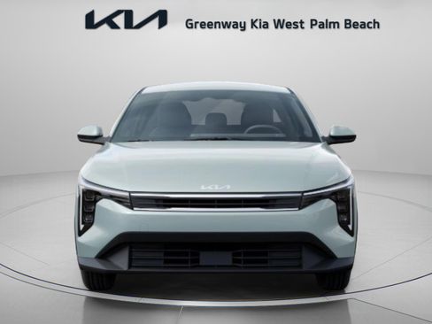 New 2026 Kia K4 FWD image 2