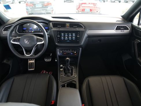 Certified 2023 Volkswagen Tiguan SE R-Line FWD image 26
