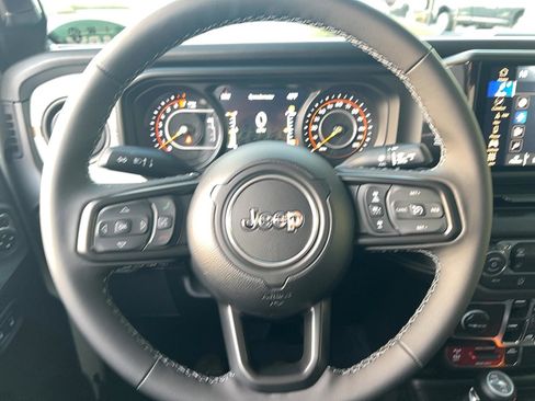 New 2026 Jeep Gladiator Sport image 30