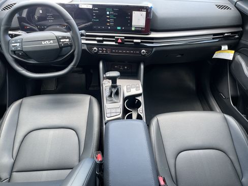 New 2026 Kia Sportage SX image 3