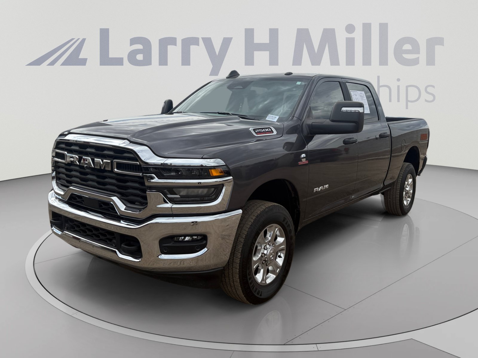 Used 2025 RAM 2500 Big Horn AWD/4WD image 1