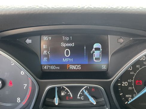 Used 2018 Ford Focus SEL FWD image 9
