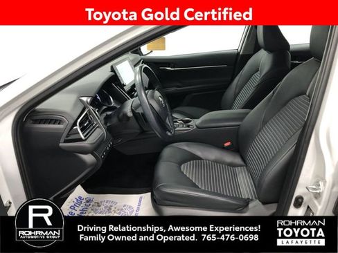 Certified 2022 Toyota Camry SE image 13