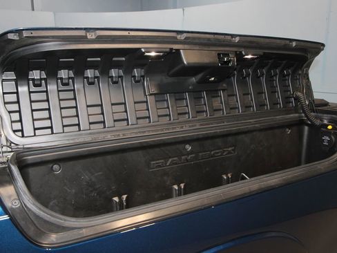 Used 2021 RAM 1500 Limited AWD/4WD image 46